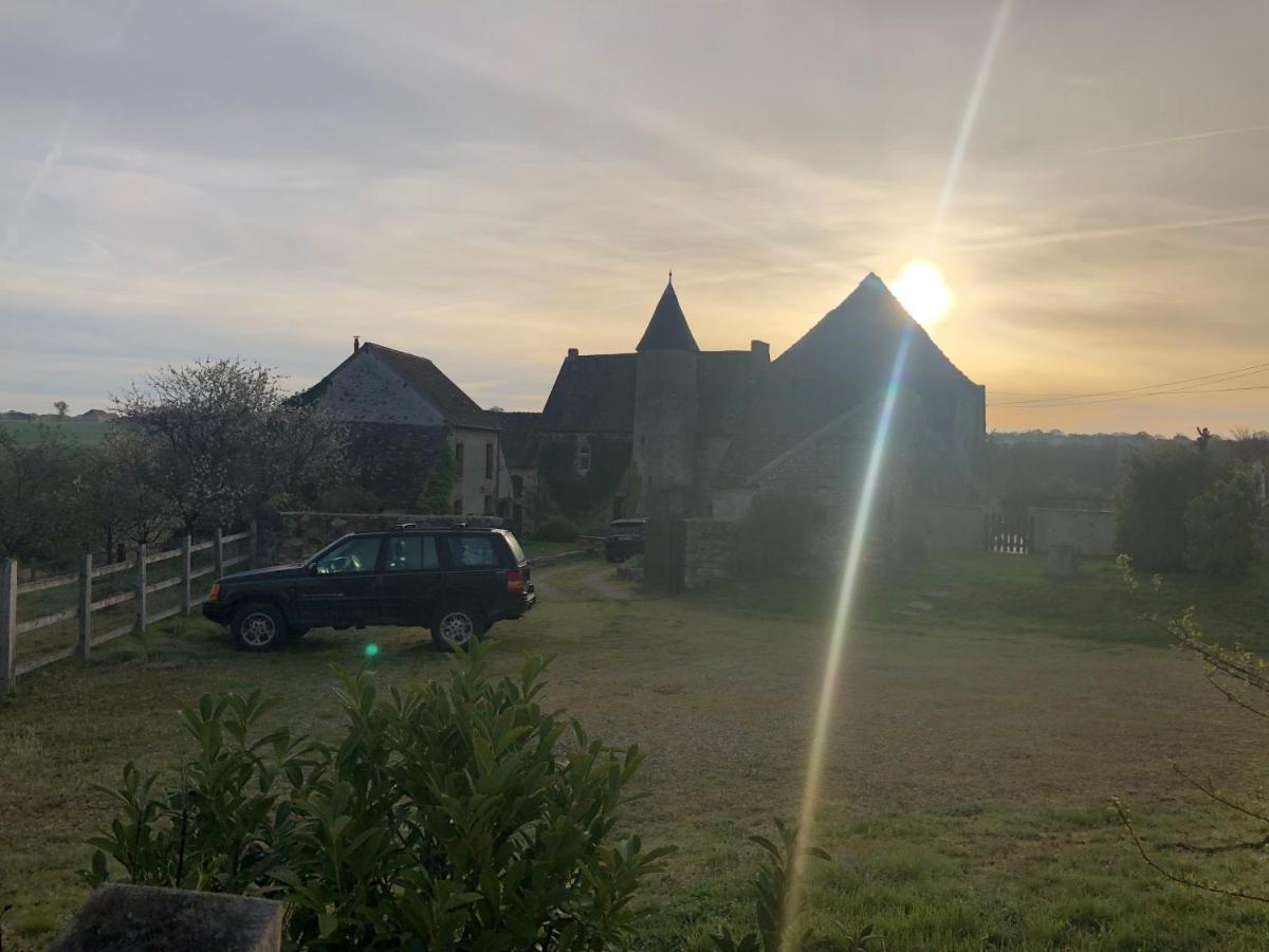 Chateau Mareuil Brigueil-le-Chantre Экстерьер фото