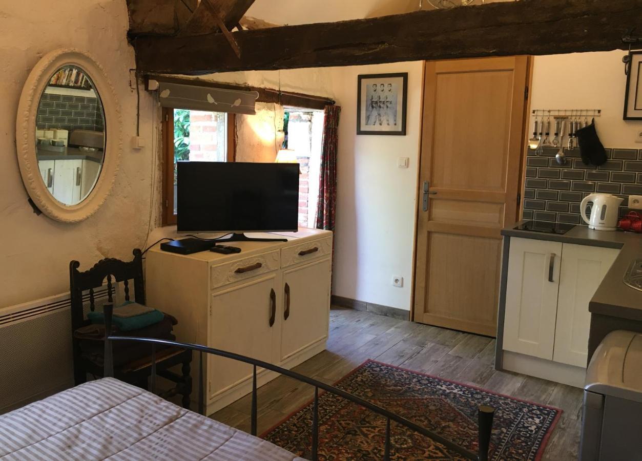 Chateau Mareuil Brigueil-le-Chantre Экстерьер фото