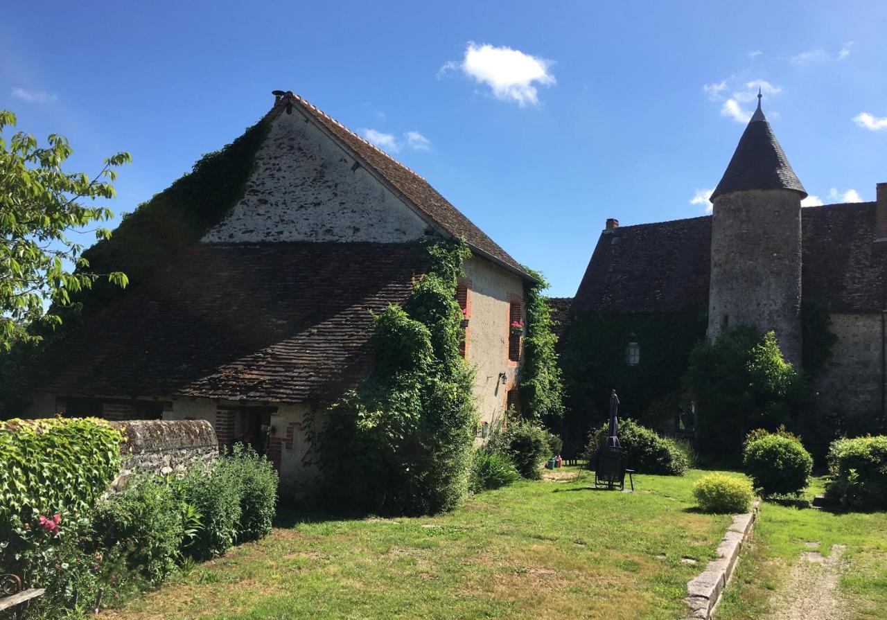 Chateau Mareuil Brigueil-le-Chantre Экстерьер фото
